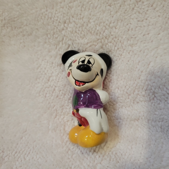 Mickey and Minnie Mouse christmas salt and pepper shakers - Picture 3 of 8